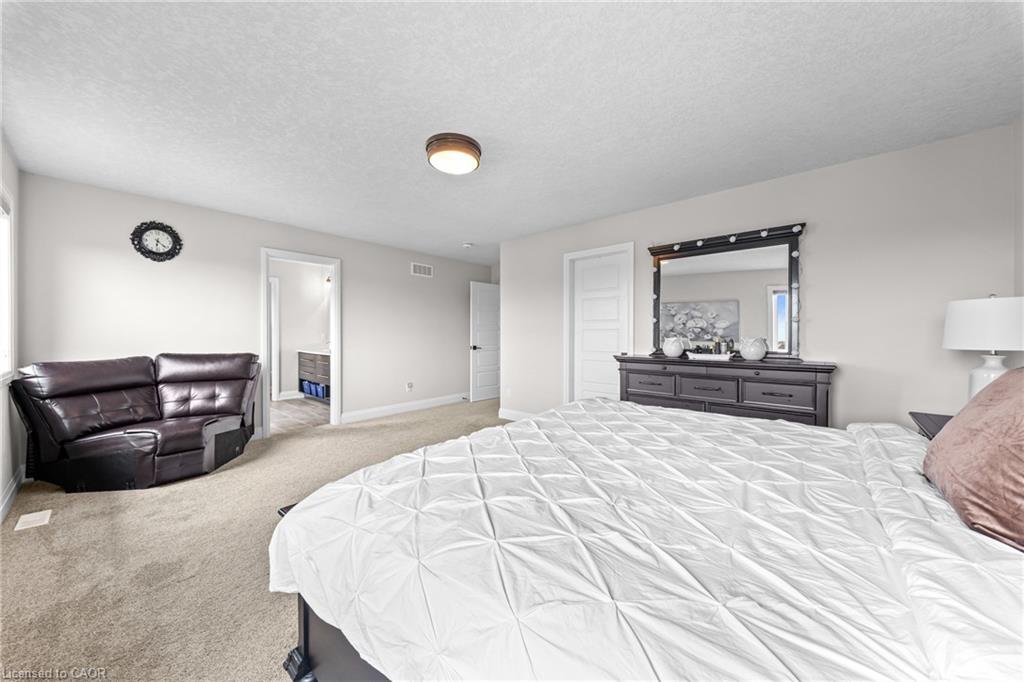 130 Pondcliffe Drive Property Photo 30