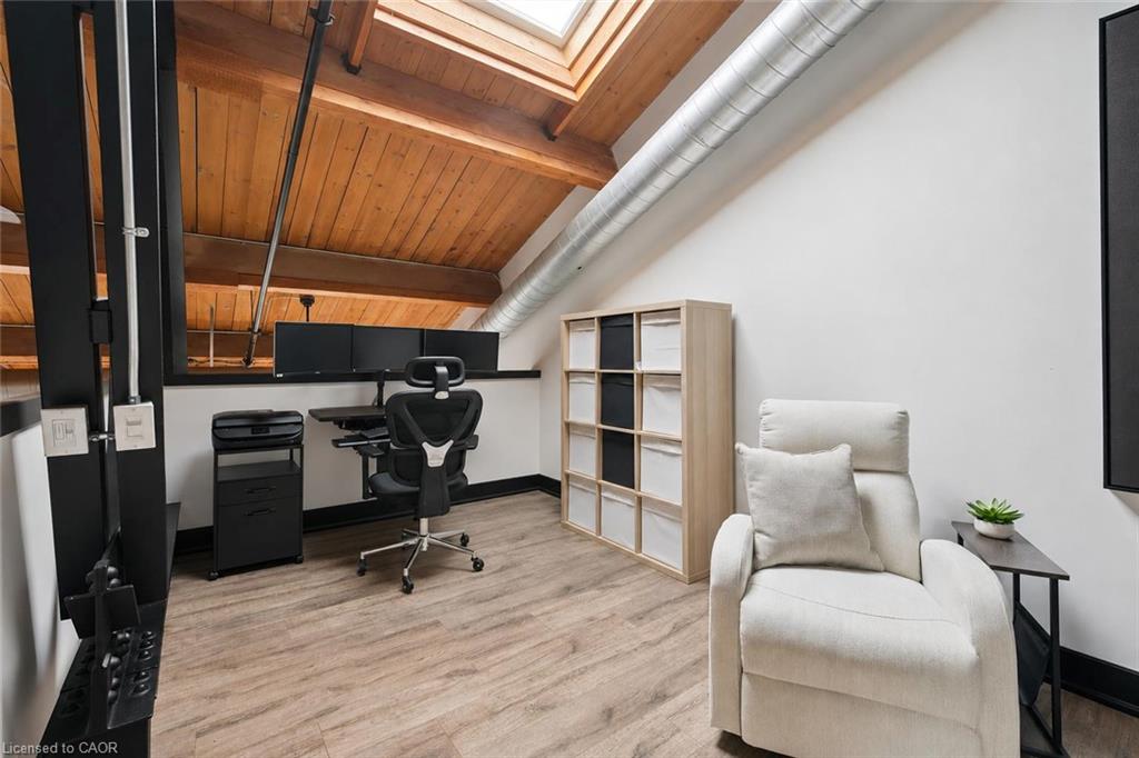 324-26 Ontario Street Property Photo 16