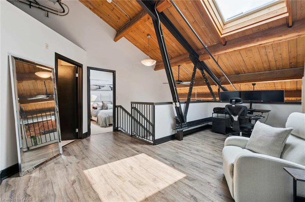 324-26 Ontario Street Property Photo 17