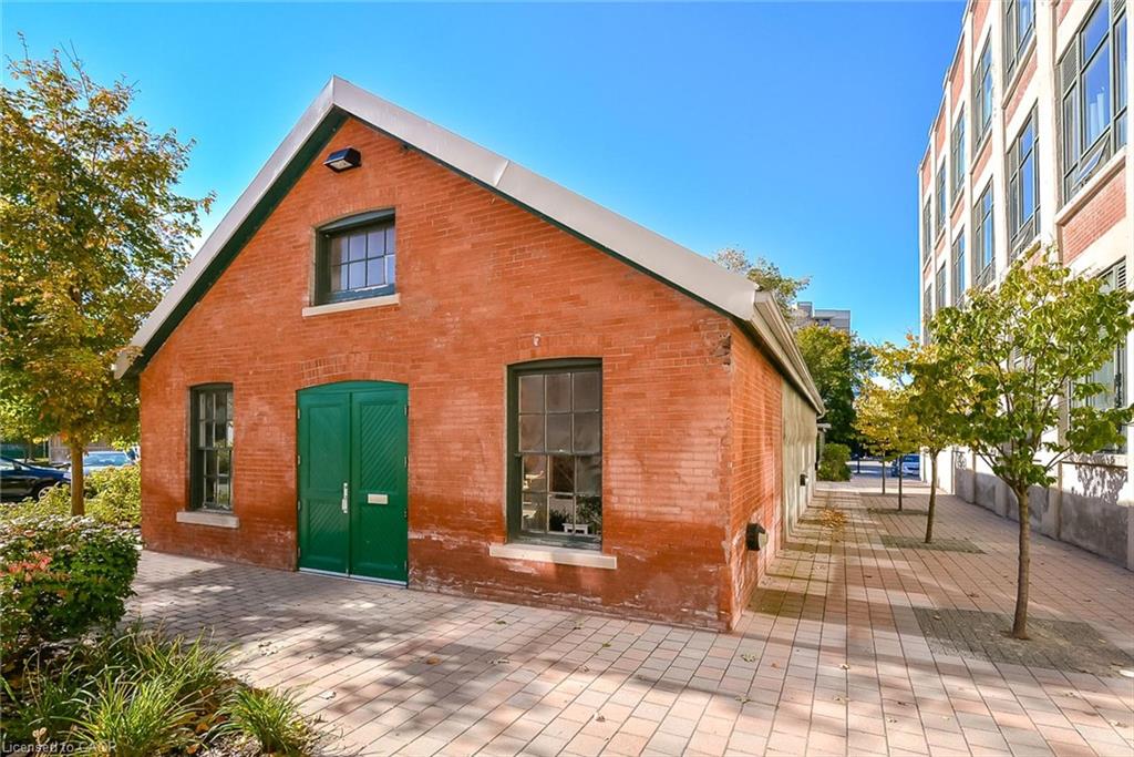 324-26 Ontario Street Property Photo 20