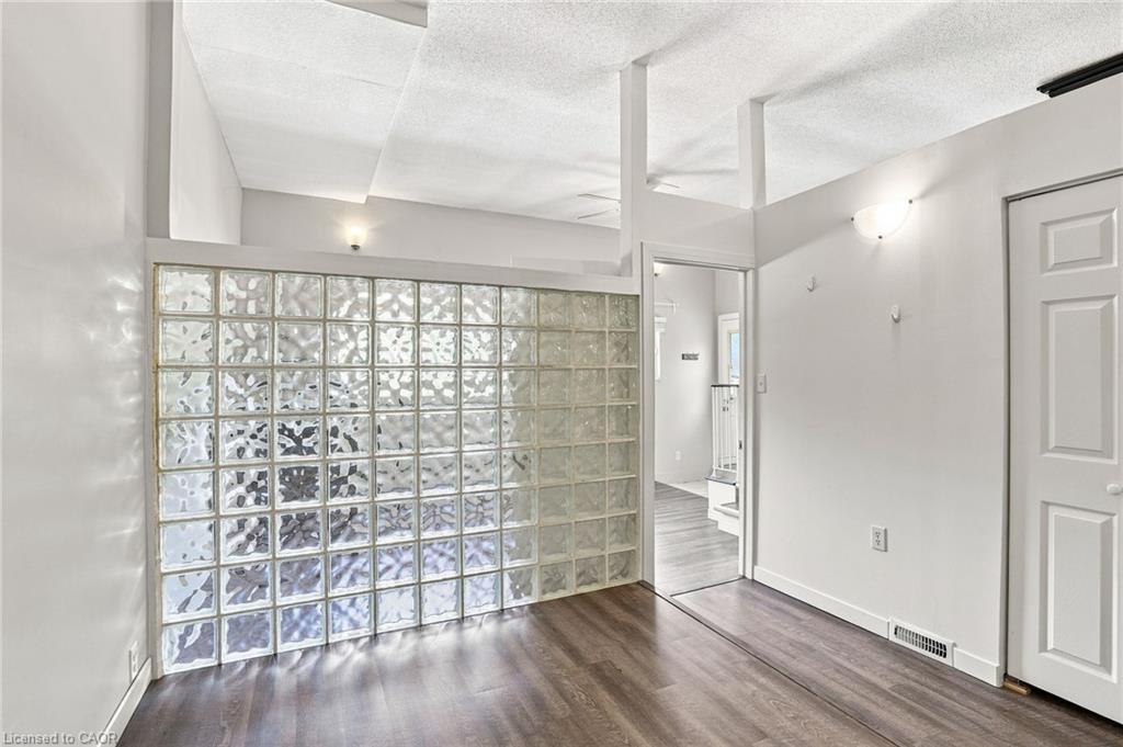 24 Hill Street Property Photo 22
