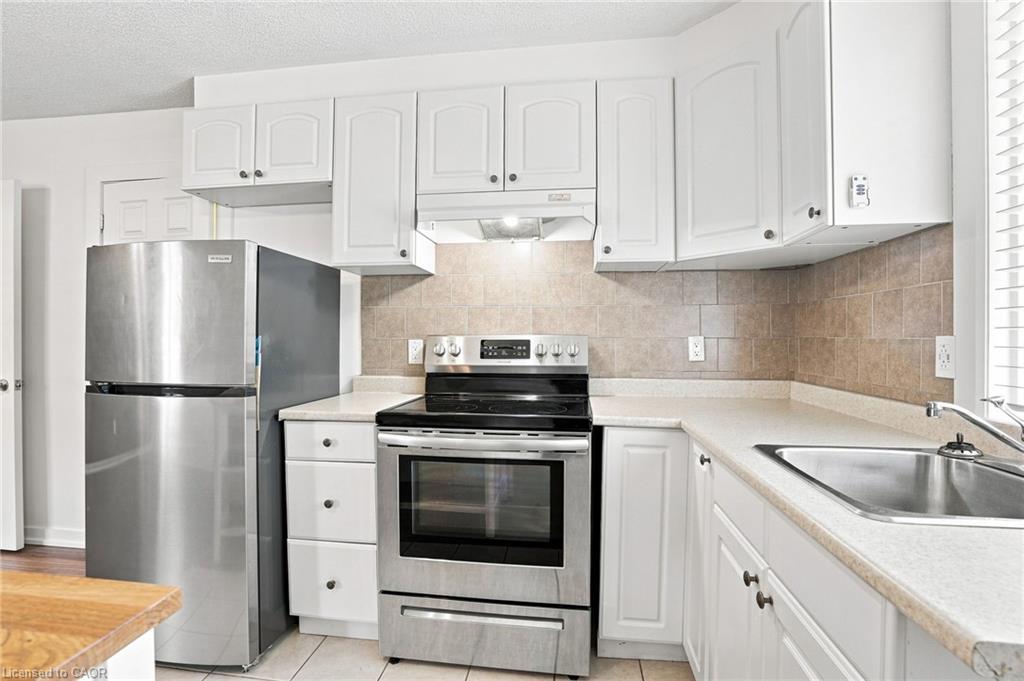 24 Hill Street Property Photo 29