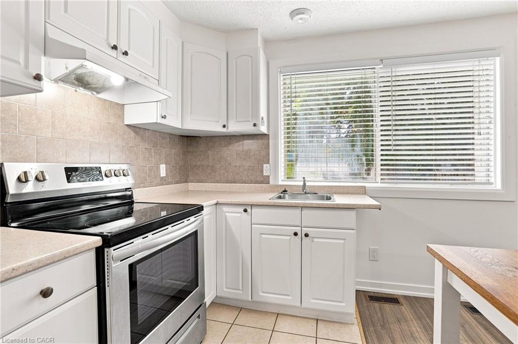 24 Hill Street Property Photo 30