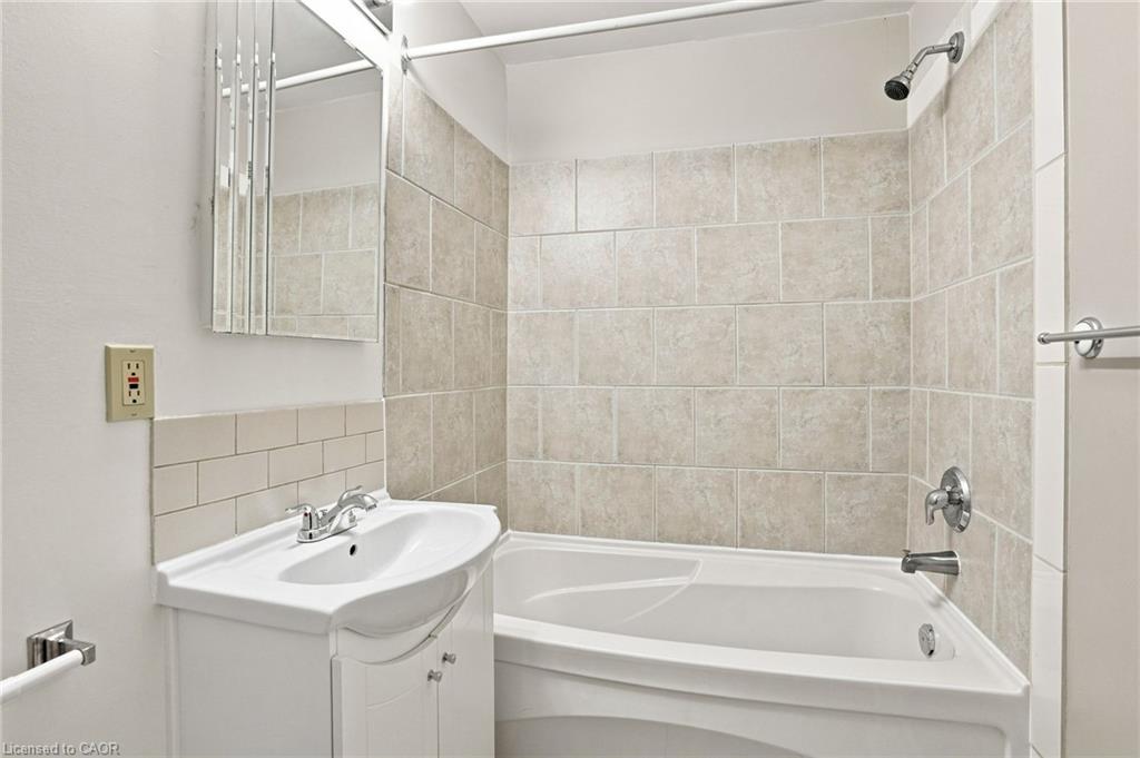 24 Hill Street Property Photo 32