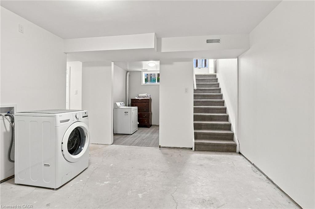 24 Hill Street Property Photo 33