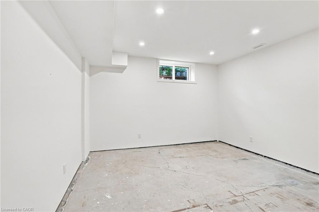 24 Hill Street Property Photo 35