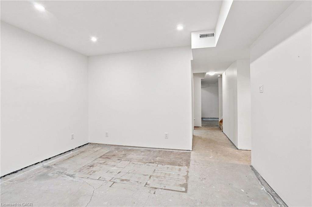 24 Hill Street Property Photo 36