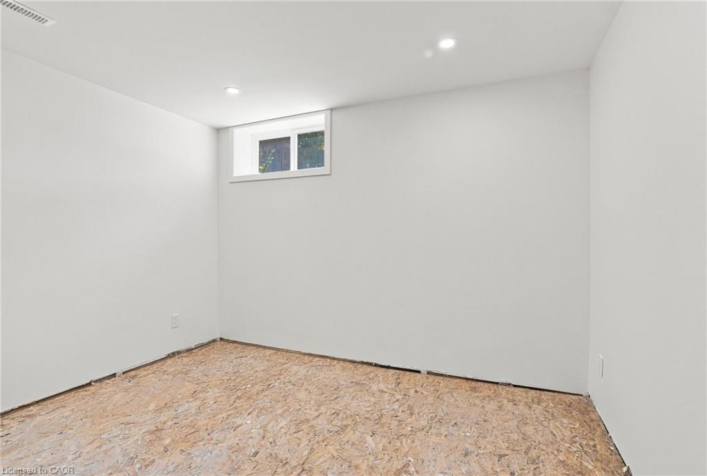 24 Hill Street Property Photo 37