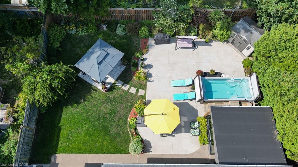 2105 Maplewood Drive Property Photo 45