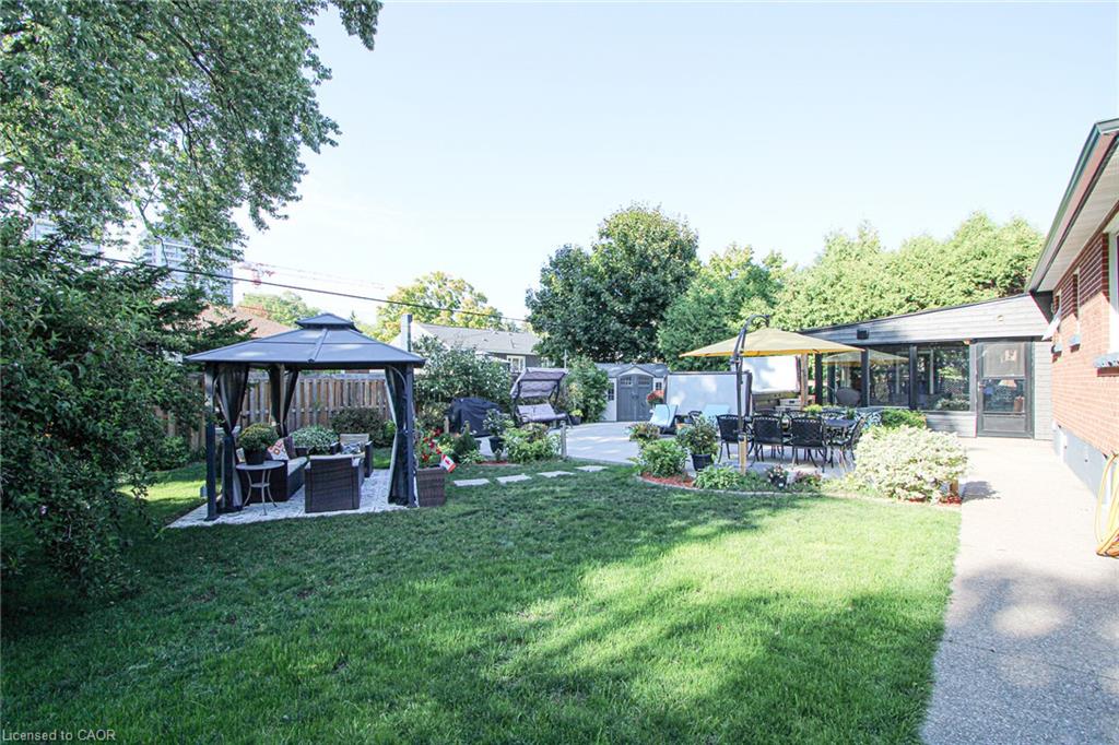 2105 Maplewood Drive Property Photo 48