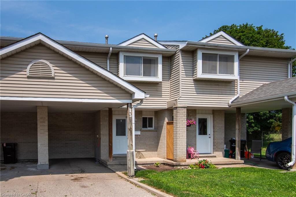 13-125 Sekura Crescent Property Photo 1