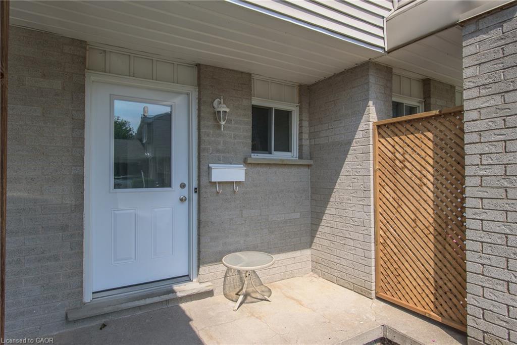 13-125 Sekura Crescent Property Photo 3