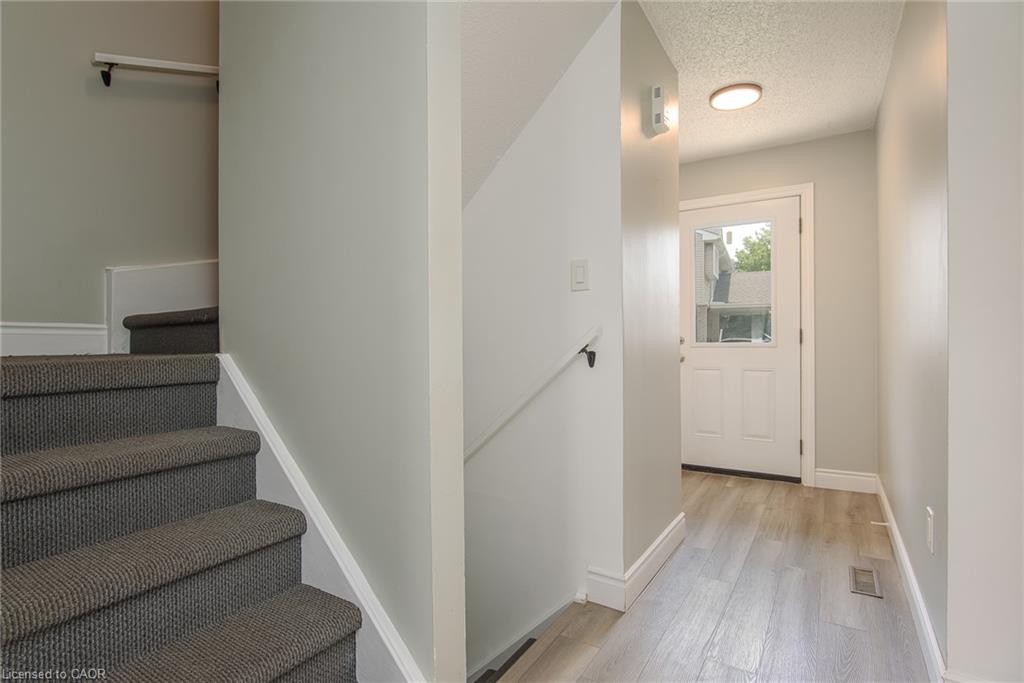 13-125 Sekura Crescent Property Photo 12