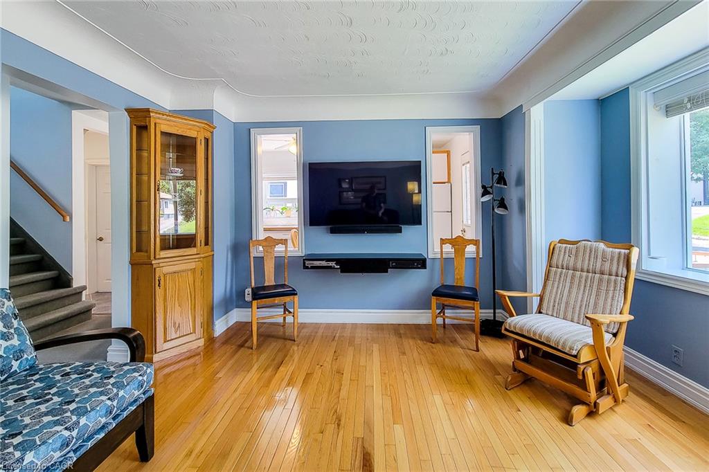42 Lake Avenue N Property Photo 15