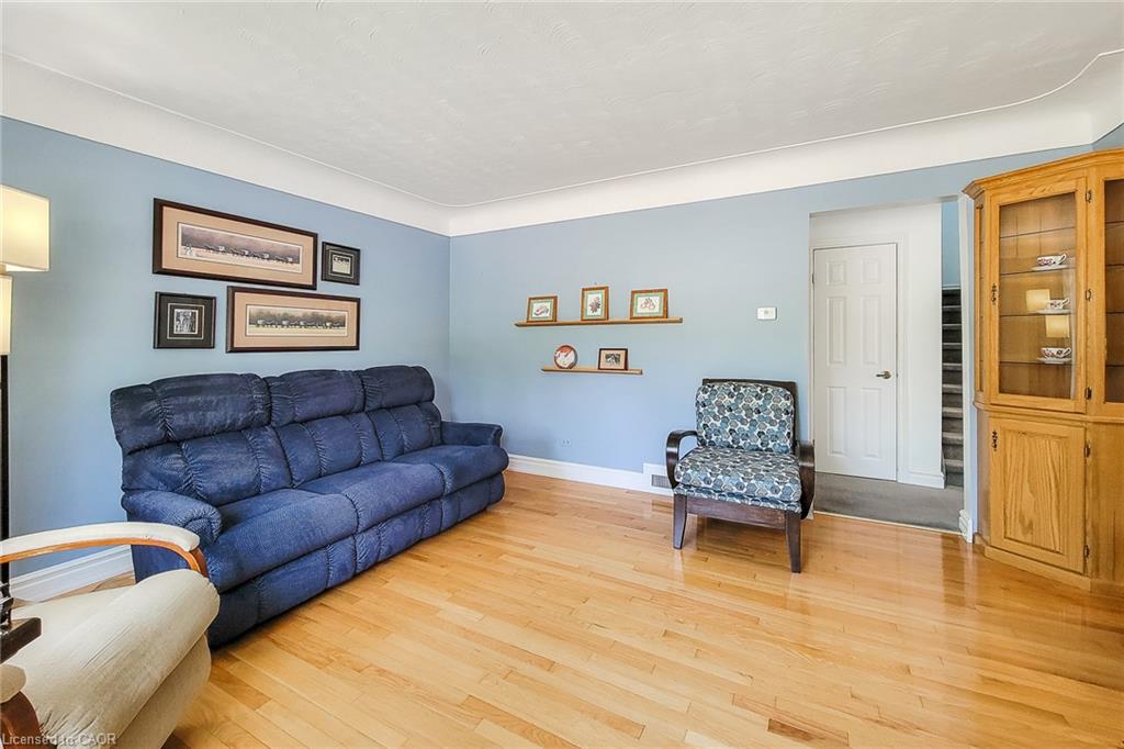 42 Lake Avenue N Property Photo 16