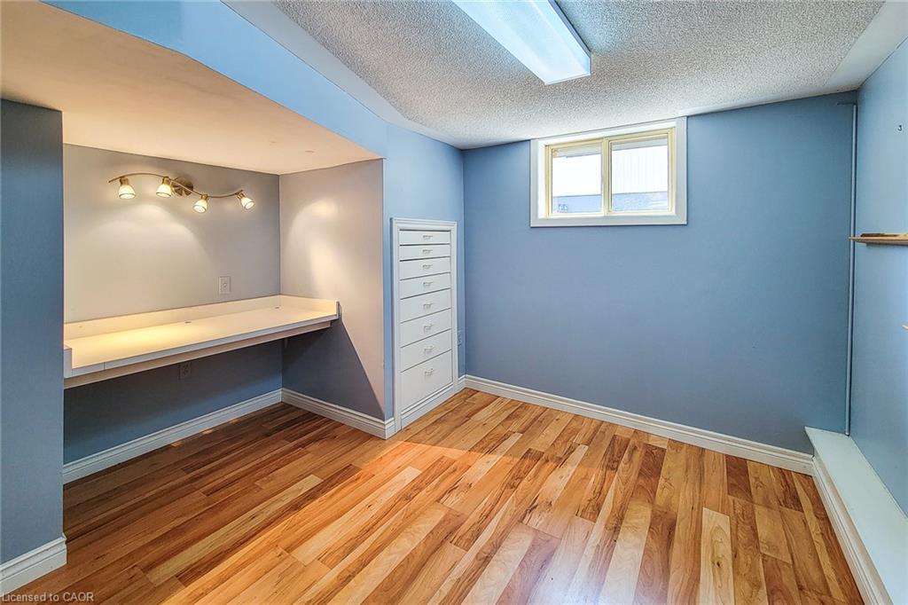 42 Lake Avenue N Property Photo 31