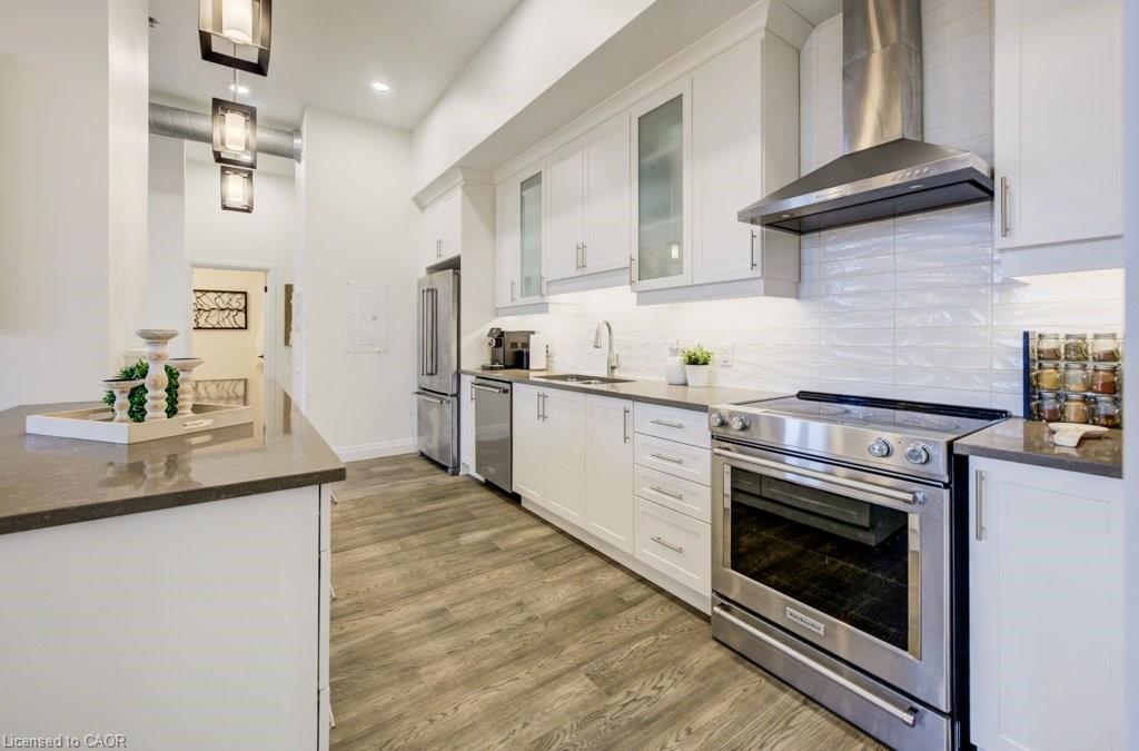405-19 Guelph Avenue Property Photo 15