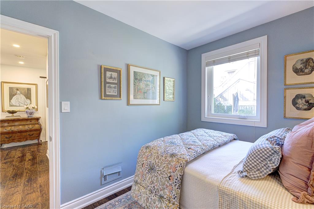 934 Danforth Avenue Property Photo 23