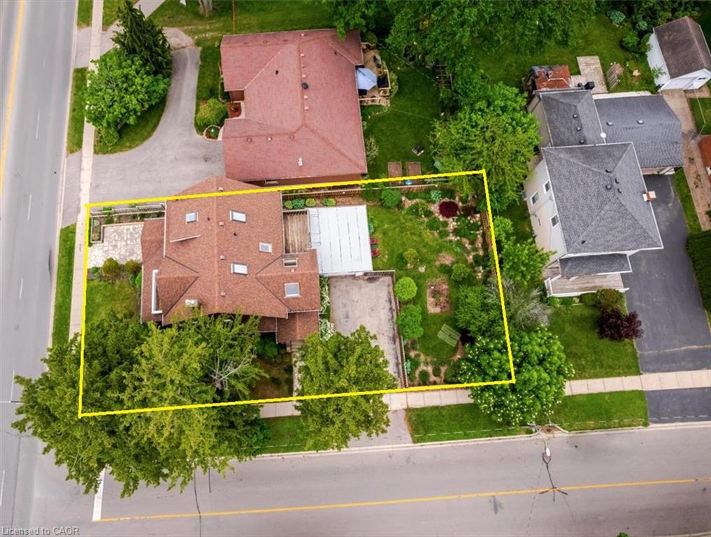 237 Norfolk Street N Property Photo 45