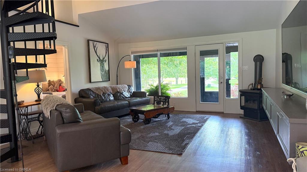 686577 Highway 2 Property Photo 8