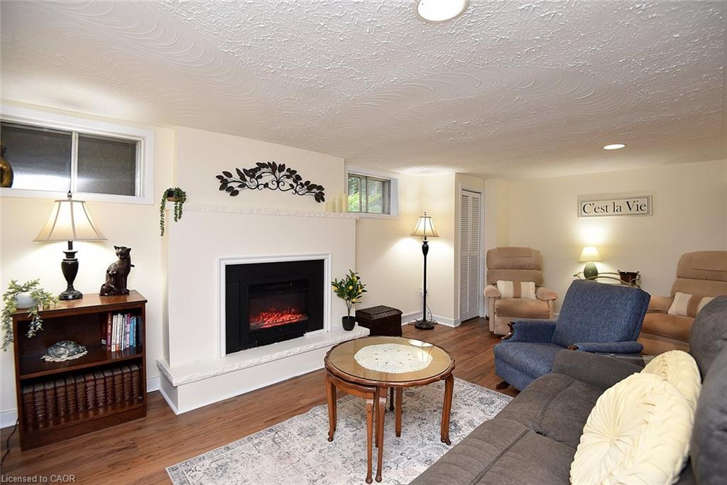 936 Boothman Avenue Property Photo 21
