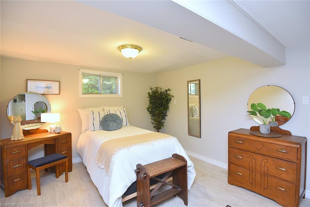 936 Boothman Avenue Property Photo 24