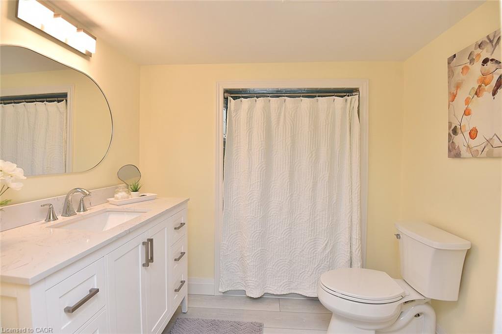 936 Boothman Avenue Property Photo 25