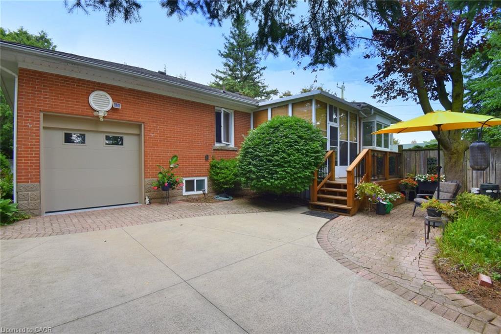 936 Boothman Avenue Property Photo 30