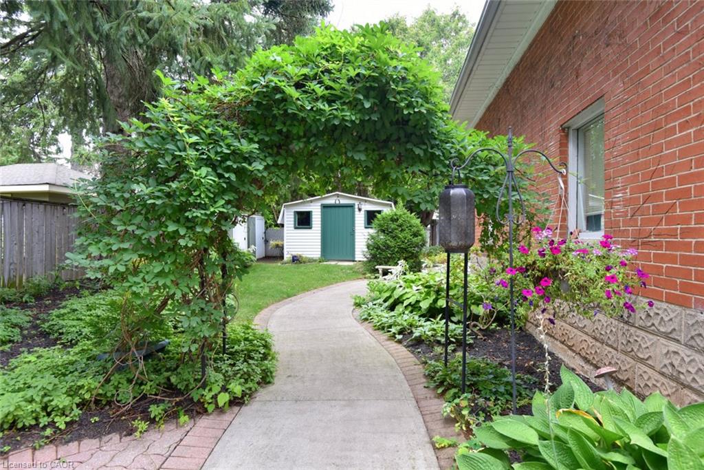 936 Boothman Avenue Property Photo 32