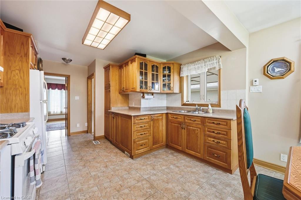 237 Mohawk Road Property Photo 9