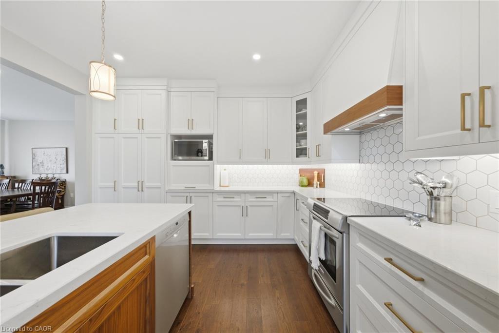 401 Valridge Drive Property Photo 19