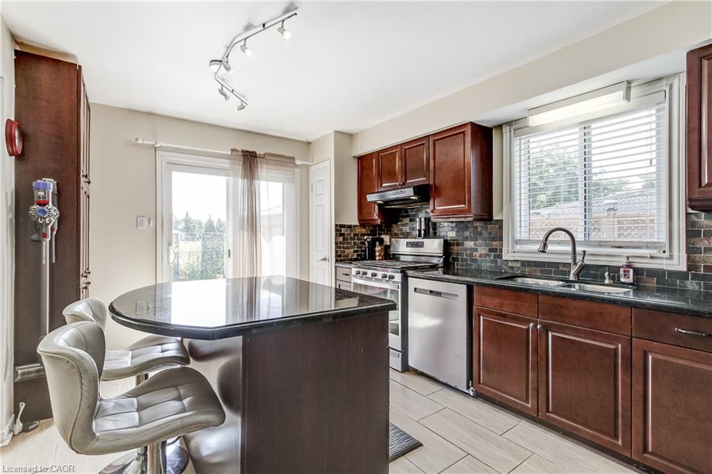 16 Harper Street Property Photo 12