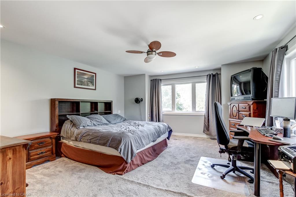 16 Harper Street Property Photo 27