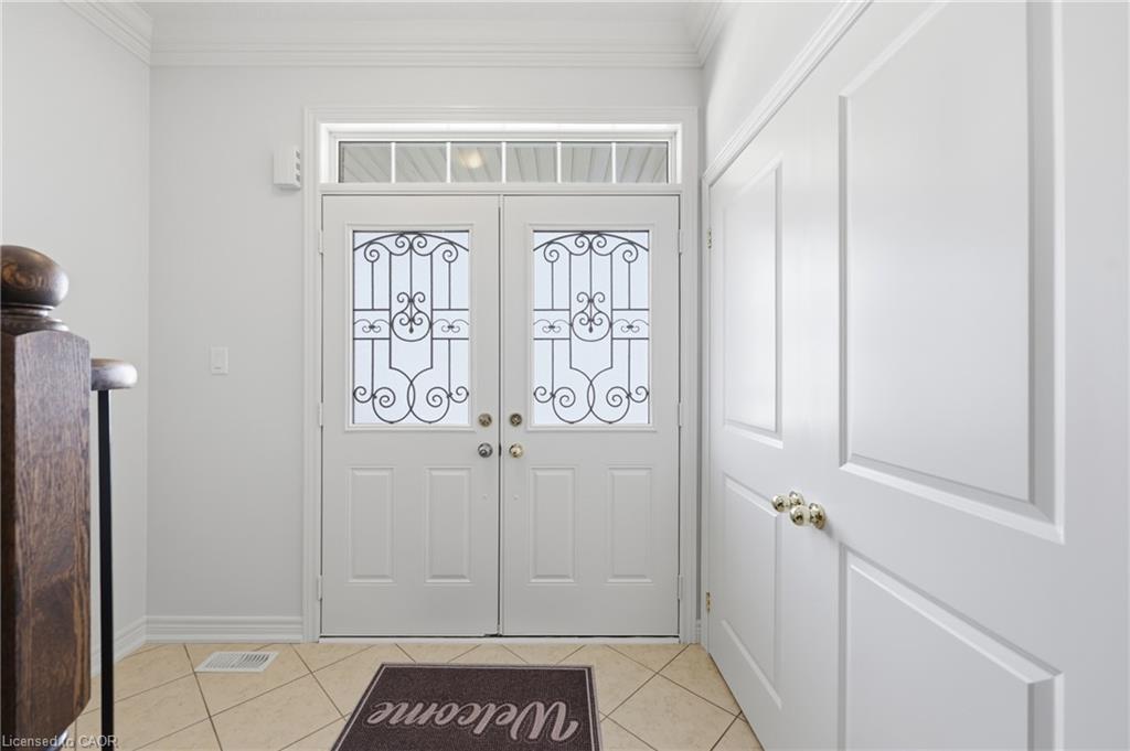 738 Fourth Line Property Photo 9