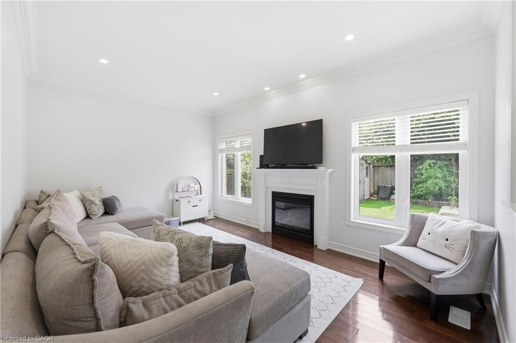738 Fourth Line Property Photo 10