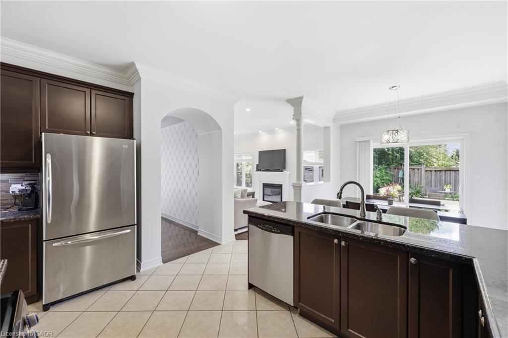738 Fourth Line Property Photo 14