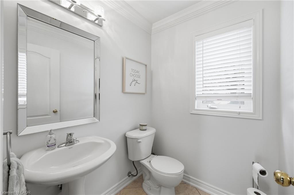 738 Fourth Line Property Photo 30