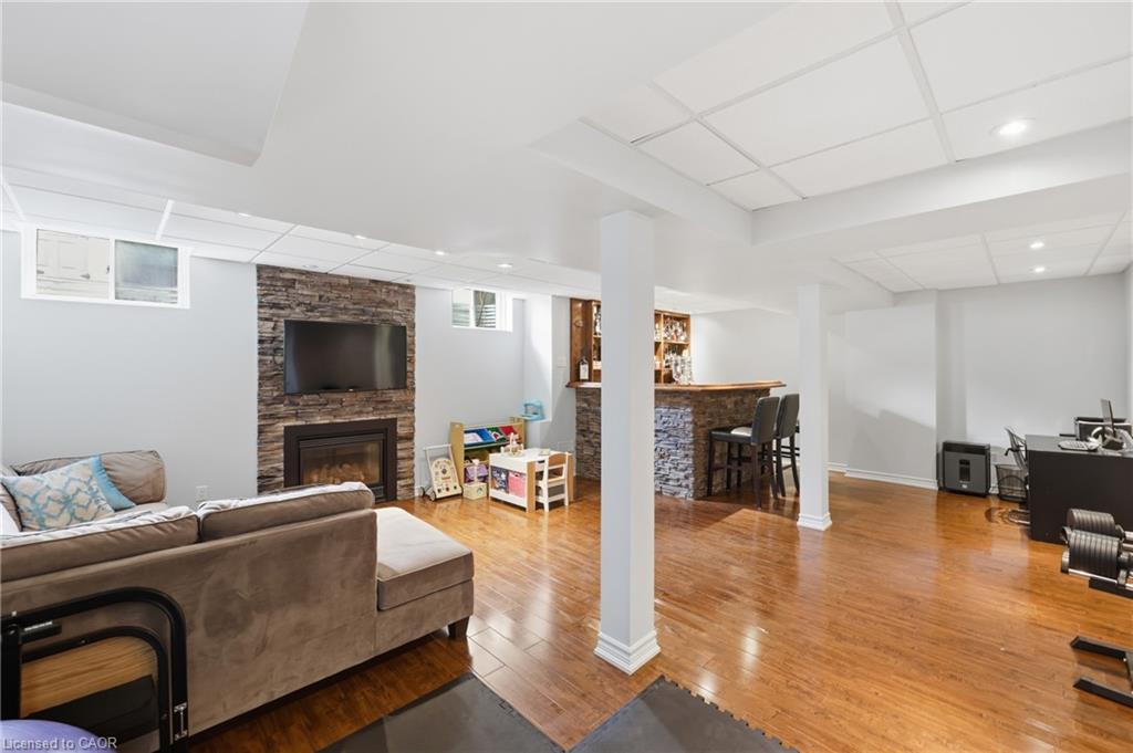 738 Fourth Line Property Photo 40