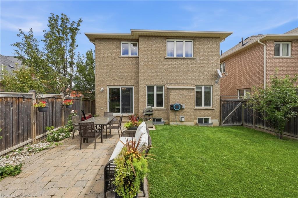 738 Fourth Line Property Photo 44