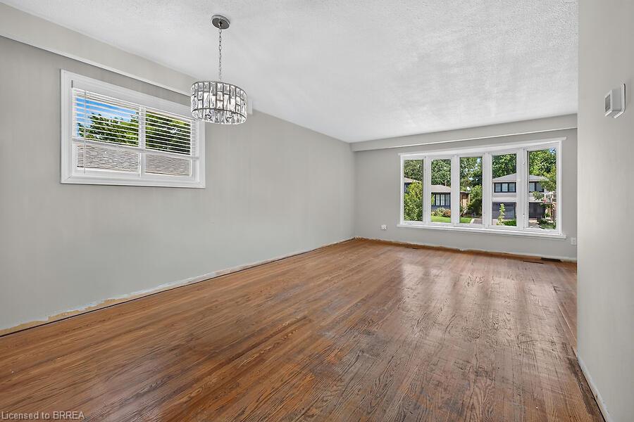 5371 Riverside Drive Property Photo 18