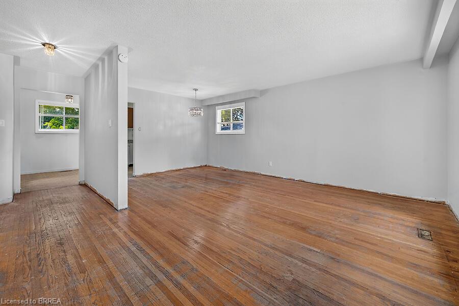 5371 Riverside Drive Property Photo 22