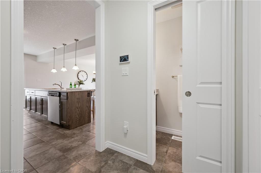 183 Snyder Avenue N Property Photo 19