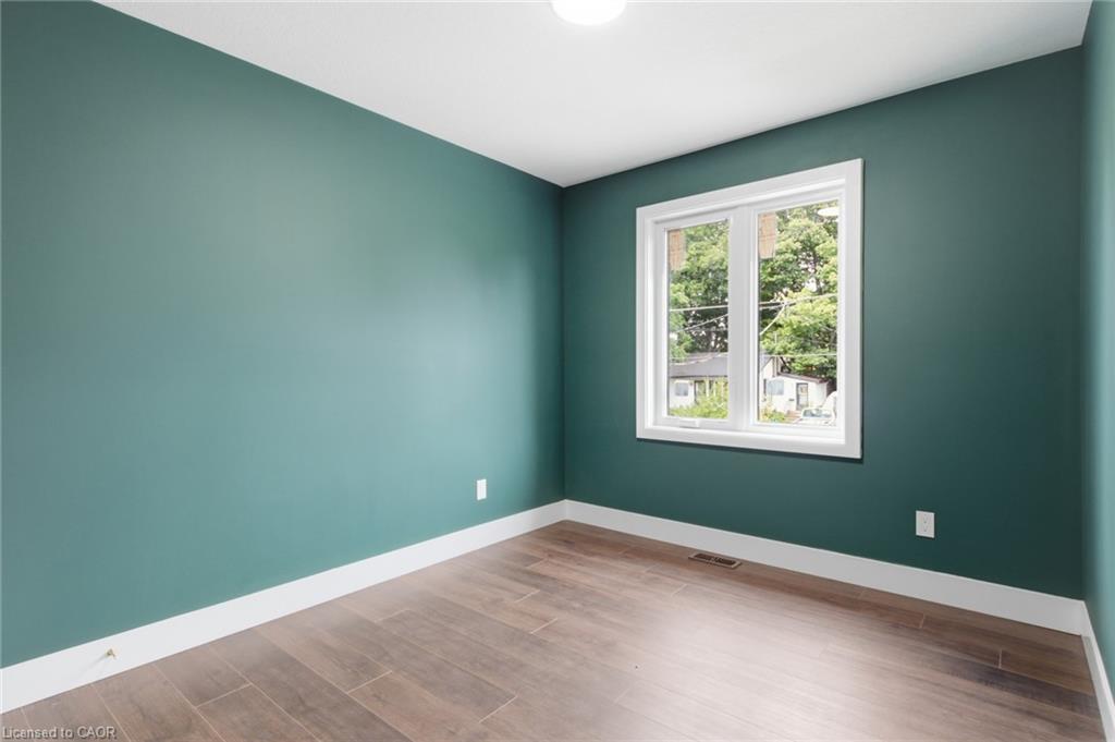 79 Metcalf Street Property Photo 15