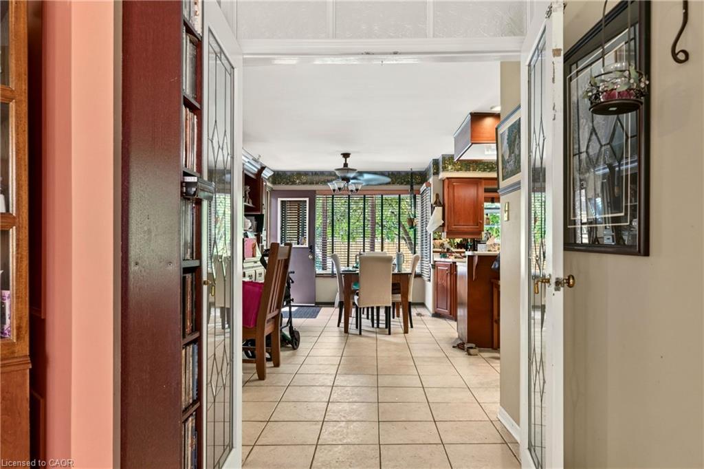 376 Melanie Crescent Property Photo 3