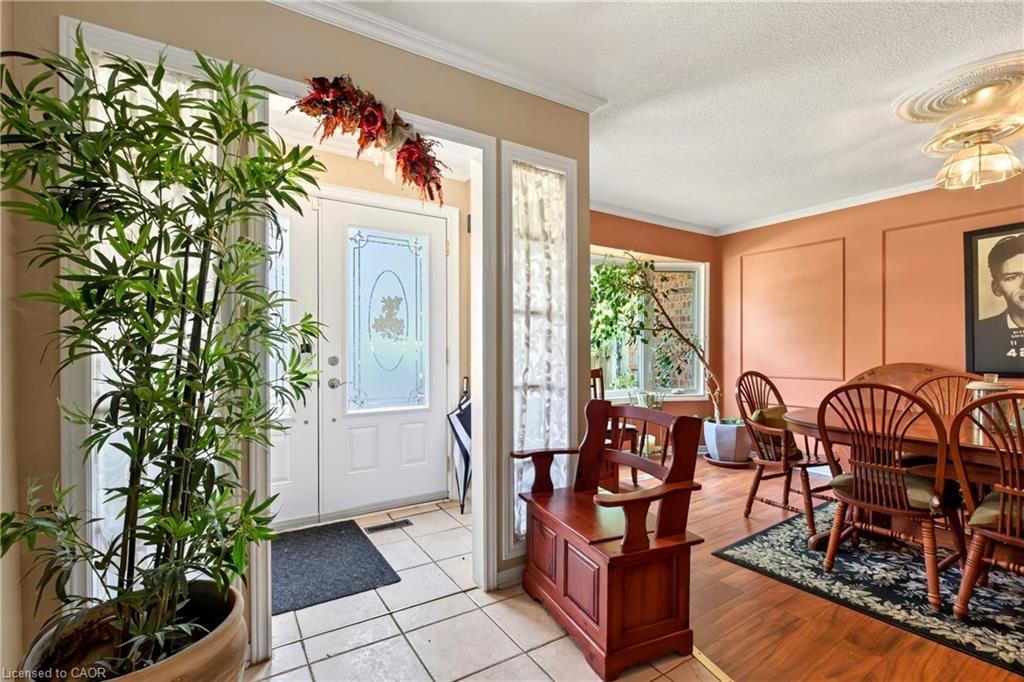 376 Melanie Crescent Property Photo 4