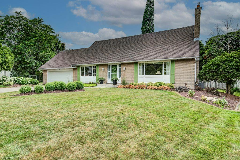 97 Somerset Crescent Property Photo 1