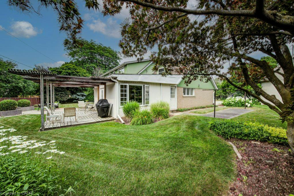 97 Somerset Crescent Property Photo 8