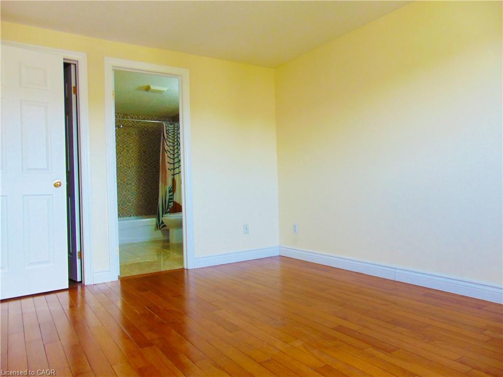 214 Snowdrop Crescent Property Photo 12