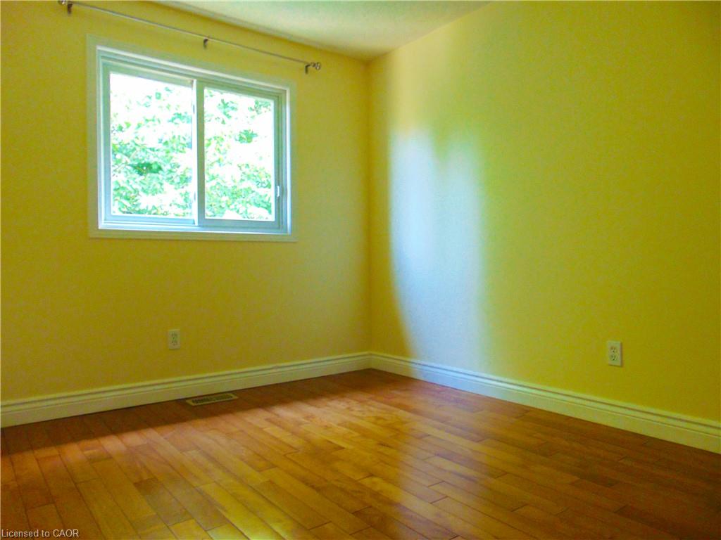 214 Snowdrop Crescent Property Photo 15