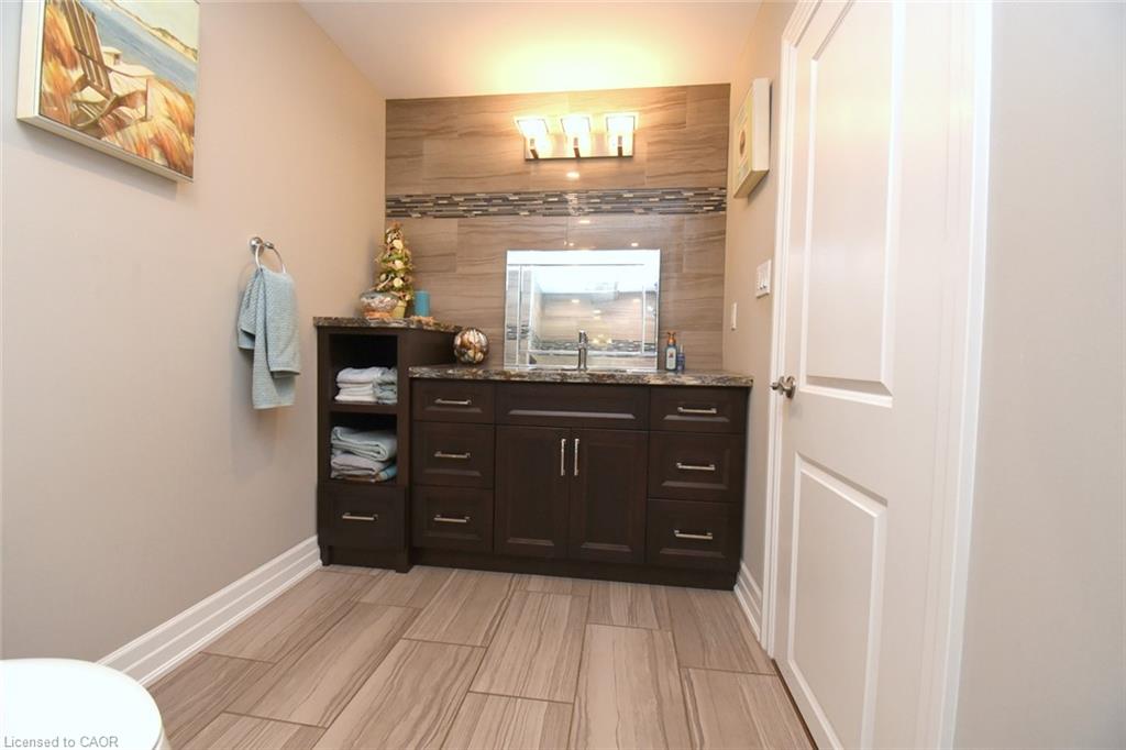1 Ellington Place Property Photo 17